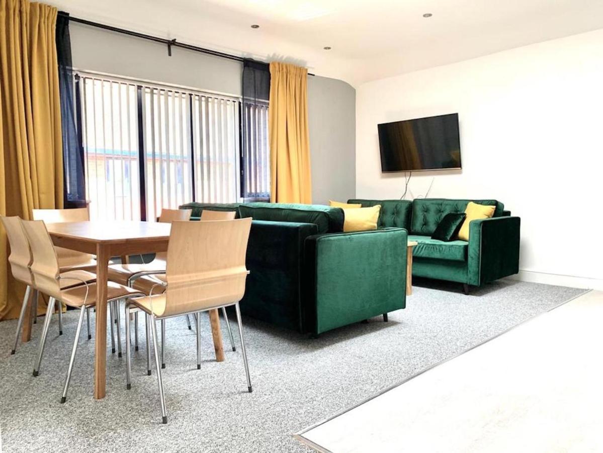 Premium Apartments Thatcham Broadway Ngoại thất bức ảnh