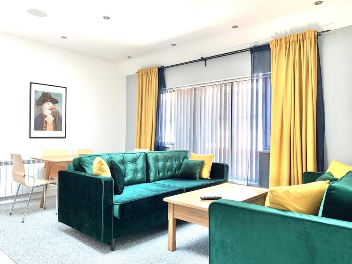 Premium Apartments Thatcham Broadway Ngoại thất bức ảnh